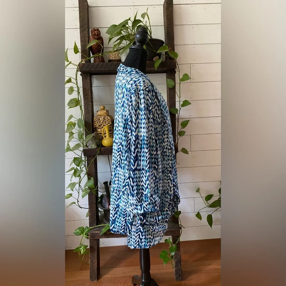 Robert Louis: Blue and White Coastal Grandma Cardigan with Flowing Silhouette